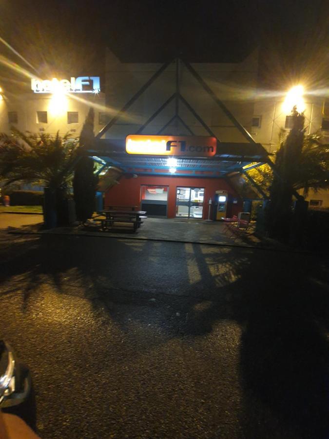 Hotelf1 Lyon Isle D'Abeau Ouest St Exupery Saint-Quentin-Fallavier Eksteriør bilde